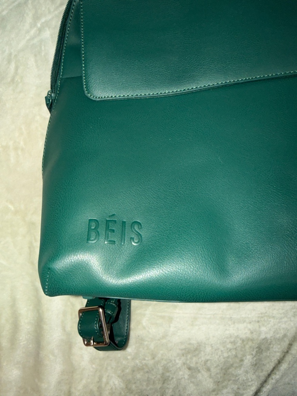 BEIS The Wicked Backpack
in Wicked Green - Picture 3 of 14